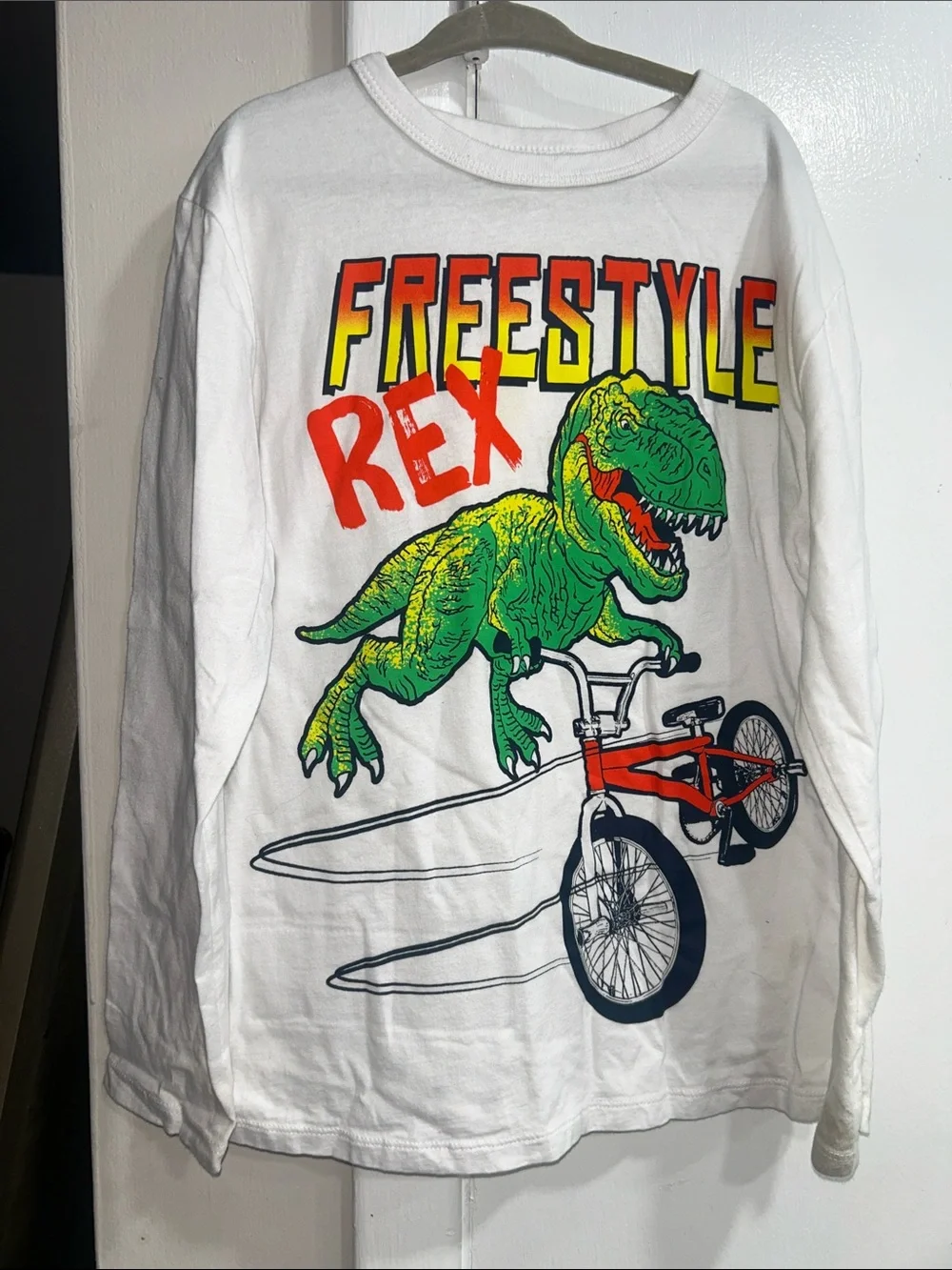 The Children's Place White Long-Sleeve 'Freestyle Rex' Graphic Tee size MD New
